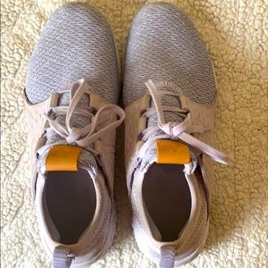 New Balance Foam Cruz